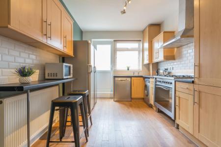 7 bed student house to rent on Fawcett Road, Portsmouth, PO4