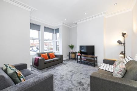 7 bed student house to rent on Burchett Grove, Leeds, LS6