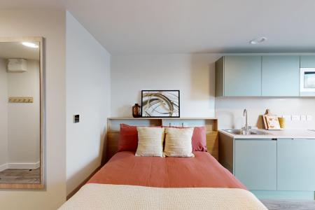 Premium Studio Student flat to rent on Burnsall Road, Coventry, CV5