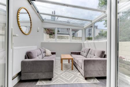 7 bed student house to rent on Bernard Road, Brighton, BN2