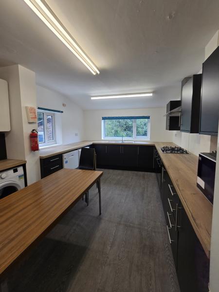 7 bed student house to rent on Amherst Road, Manchester, M20