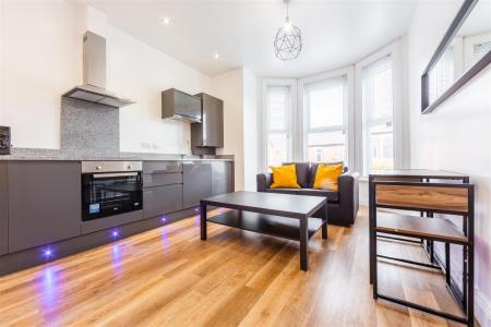 2 bed student house to rent on 74-76, Queens Road, Newcastle, NE2