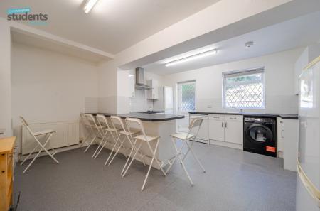 7 bed student house to rent on The Avenue, Brighton, BN2