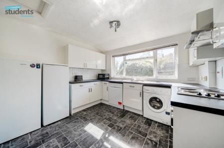 6 bed student house to rent on Rushlake Road, Brighton, BN1