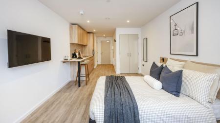 Superior Studio Floors 6-10 Student flat to rent on Leylands Road, Leeds, LS2