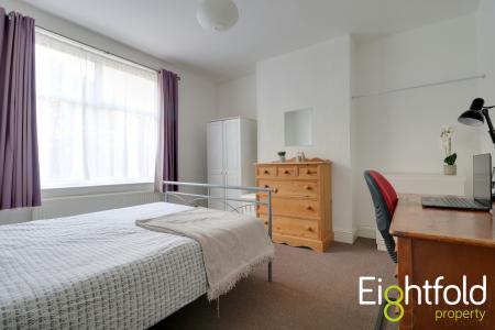 4 bed student house to rent on Coombe Road, Brighton, BN2