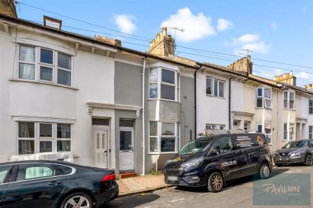 4 bed student house to rent on Edinburgh Road, Brighton, BN2