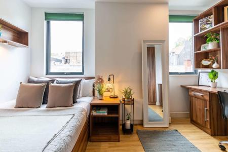 Classic Studio Student flat to rent on Dighton Street, Bristol, BS2