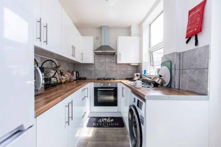 4 bed student house to rent on Stanley Road, Nottingham, NG7