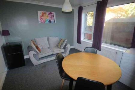 5 bed student house to rent on Staunton Court, Lincoln, LN1