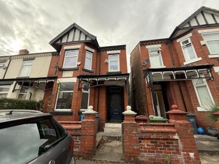 5 bed student house to rent on Kensington Avenue, Manchester, M14