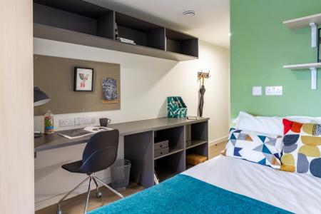 Gold En Suite River View 1 bed student flat to rent on Dun Holm House, Unit 8, Durham, DH1