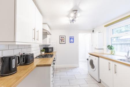 3 bed student house to rent on Haworth Street, Hull, HU6