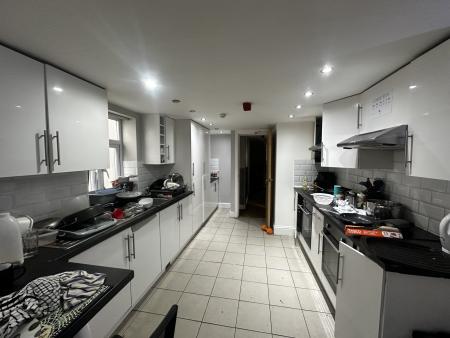 7 bed student house to rent on Rhymney Street, Cardiff, CF24