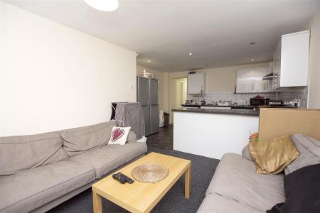 7 bed student house to rent on Heeley Road, Birmingham, B29