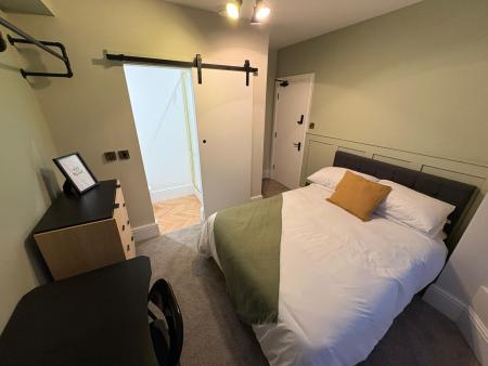 4 bed student house to rent on Clough Road, Hull, HU5