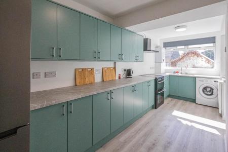 4 bed student house to rent on Fifth Avenue, Bristol, BS7