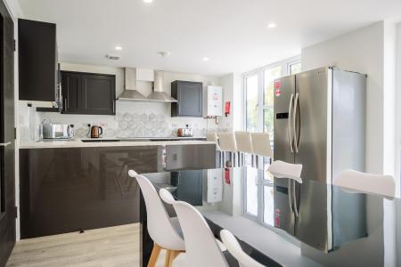 9 bed student house to rent on Queens Road East, Nottingham, NG9