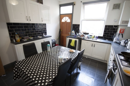 5 bed student house to rent on Harold Terrace, Leeds, LS6