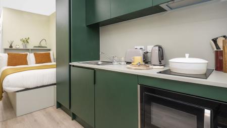 Classic Penthouse Studio Student flat to rent on St Vincent Street, Glasgow, G2