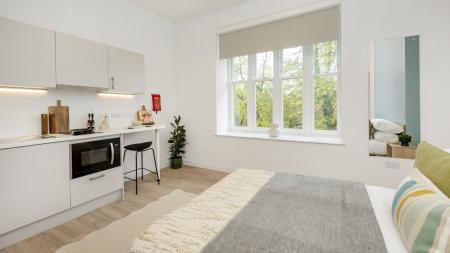 Deluxe Bay Studio Student flat to rent on Oxford Place, Manchester, M14