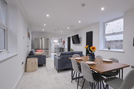 7 bed student house to rent on Victoria Terrace, Swansea, SA1