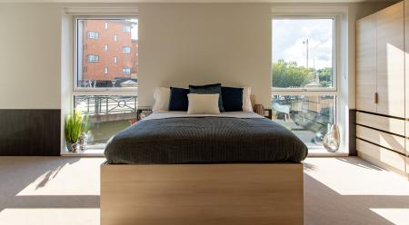 Premium Studio Ultra room