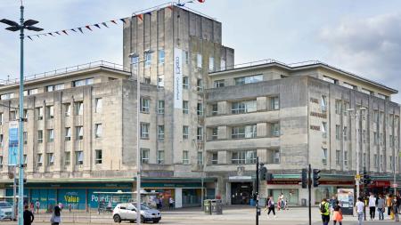Silver Studio 1 bed student flat to rent on Central Point, 50 Royal Parade, Plymouth, PL1