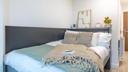 Classic 5 bed en-suite 5 bed student flat to rent on Avon Street, Bristol, BS2