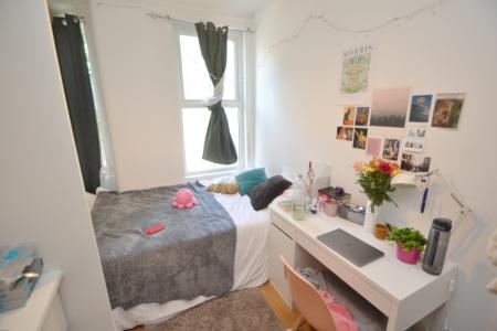 9 bed student house to rent on 9 bed Aubrey Road, Manchester, M14