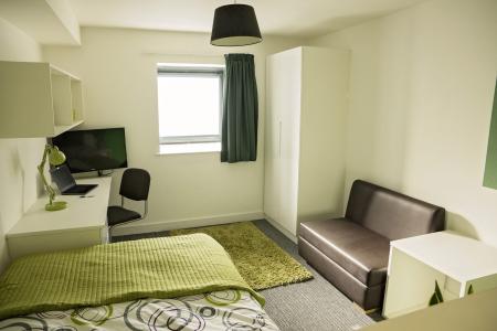 Standard Studio Student flat to rent on Anchor Road, Bristol, BS1
