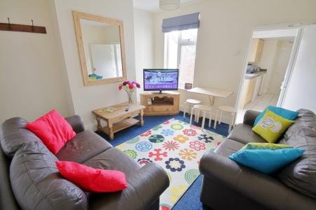 5 bed student house to rent on Station Street, Loughborough, LE11