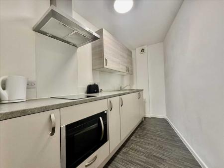 Student studio flat to rent on Studio 5, Plymouth, PL1