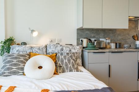 Classic Studio 1 bed student flat to rent on Winfield Court, 1 Scholars Walk, Nottingham, NG2