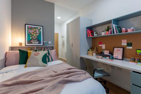 Platinum En Suite 1 bed student flat to rent on The Waterways, 1 Pump Way, Nottingham, NG1