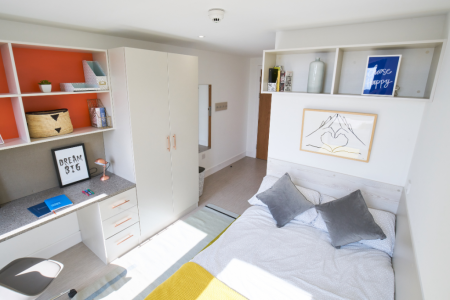 Classic En Suite 1 bed student flat to rent on The Lantern, 6 Bolton Street, Liverpool, L3