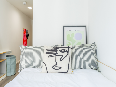 Bronze En Suite Two Bed Flat 1 bed student flat to rent on Dunaskin Mill, 5 Dunaskin Street, Glasgow, G11