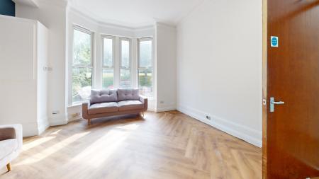 6 bed student house to rent on Hyde Park Road, Leeds, LS6