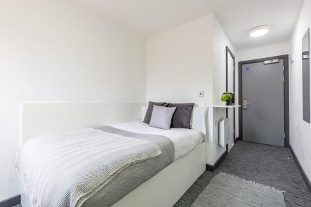 Standard Plus Ensuite Student flat to rent on Vauxhall Road, Liverpool, L3