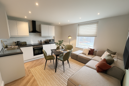 4 bed student house to rent on Cheltenham Road, Bristol, BS6