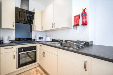 2 bed student house to rent on Flat 3, 1-4 Derrys Cross, Plymouth, PL1