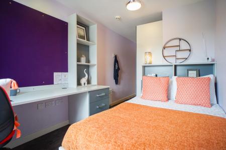 6 Bed Gold Ensuite Student flat to rent on Beaverbank Place, Edinburgh, EH7