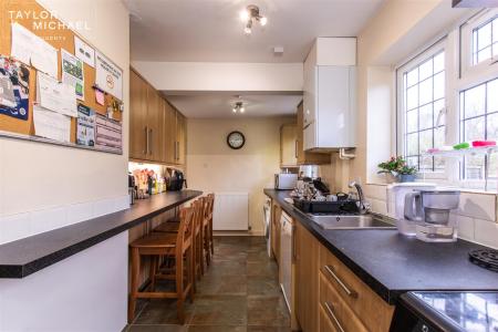 5 bed student house to rent on Coldean Lane, Brighton, BN1