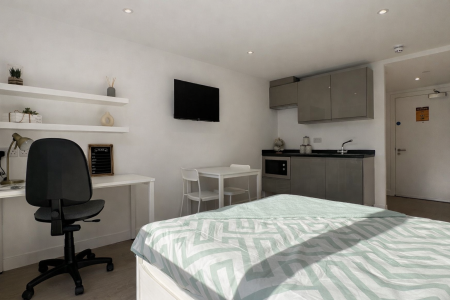 Premium Studio Student flat to rent on Sizer Street, Preston, PR1