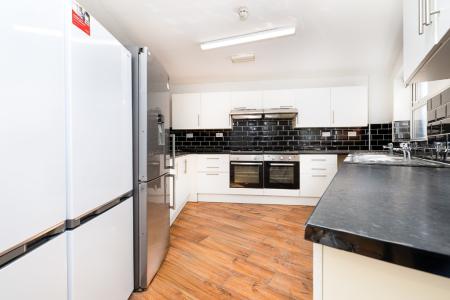 6 bed student house to rent on Radford Road, Nottingham, NG7