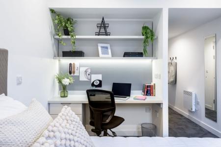 true Apartment 6-bedrooms 6 bed student flat to rent on Morfa Road, Swansea, SA1