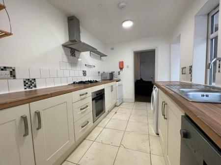 3 bed student house to rent on Carholme Road, Lincoln, LN1