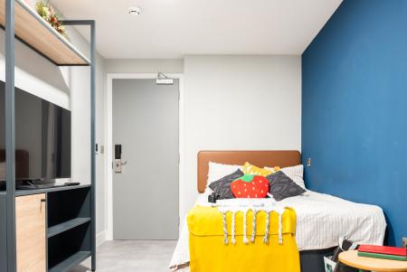 3 Bed Duplex Apartment room