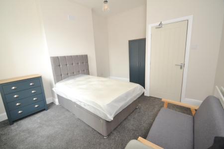 7 bed student house to rent on Granville Road, Manchester, M14
