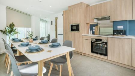 Classic 5-6 Bed Ensuite 6 bed student flat to rent on Silverthorne Lane, Bristol, BS2